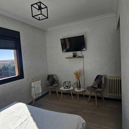 Hotel Restaurante El Patas Corral de Almaguer Εξωτερικό φωτογραφία